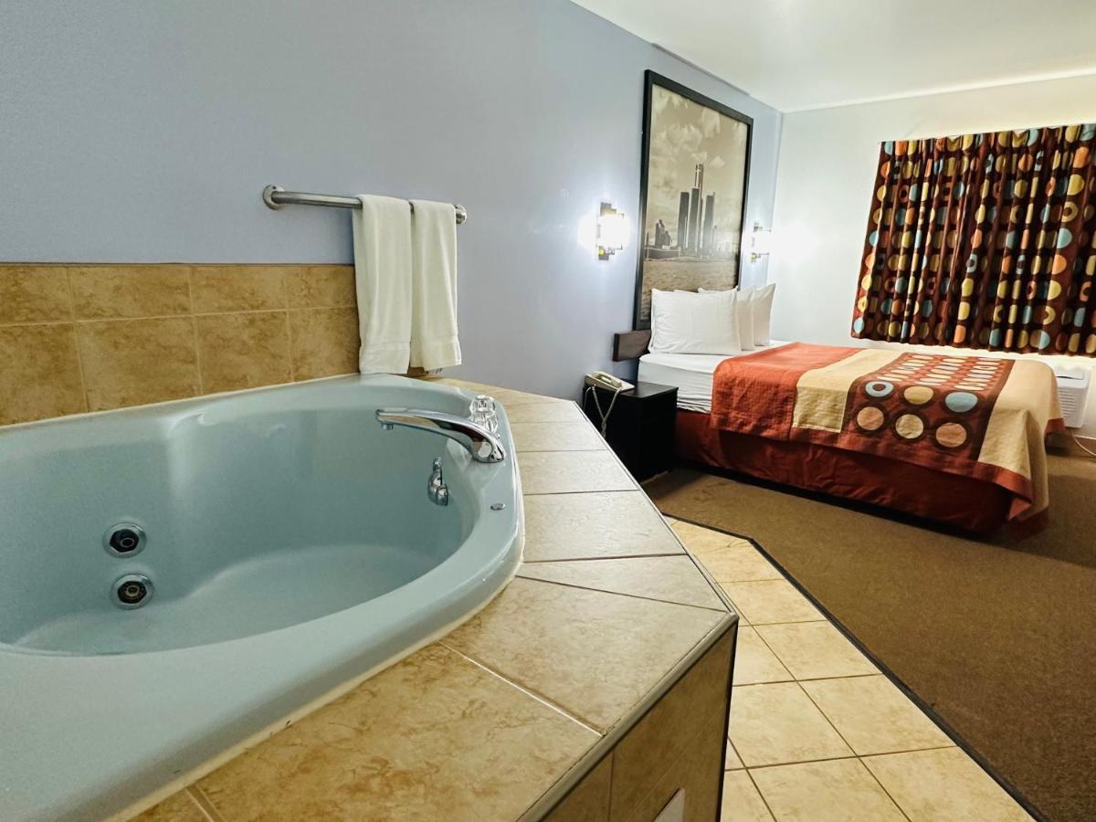 Popular attractions Area Nearby Property